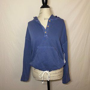 Light Hooded Blue Long Sleeve Top